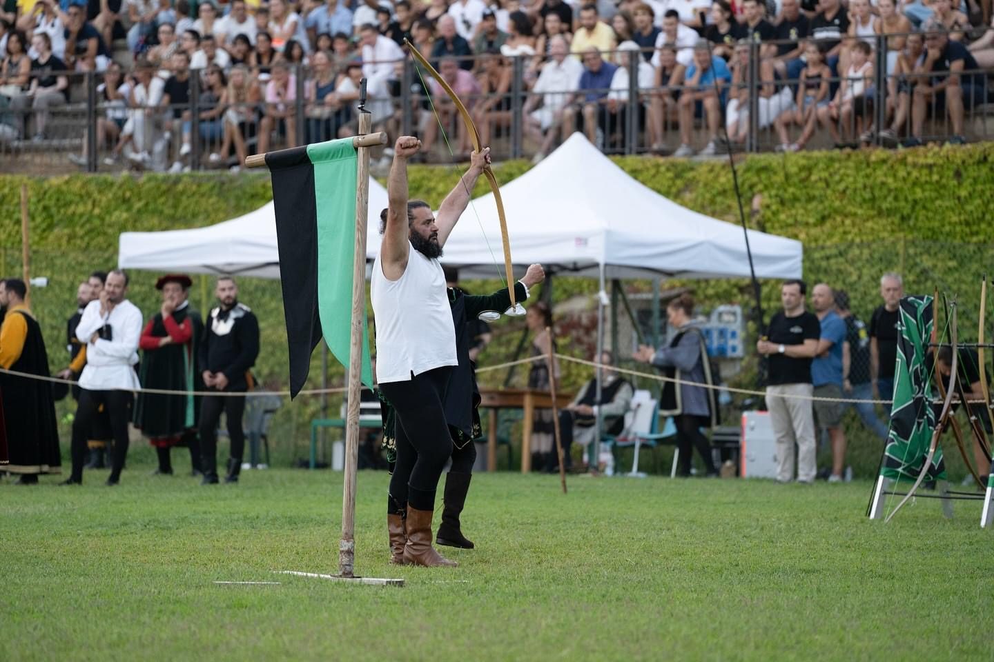 Arciere alle prove di tiro